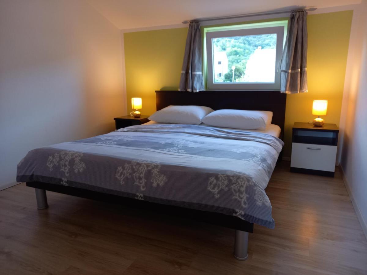 Apartment Valerija Baška Eksteriør bilde